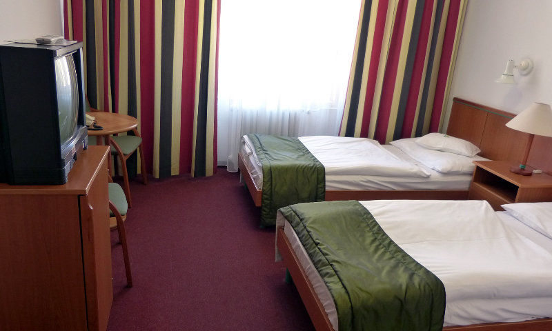 Hotel Griff Budapest Zimmer foto